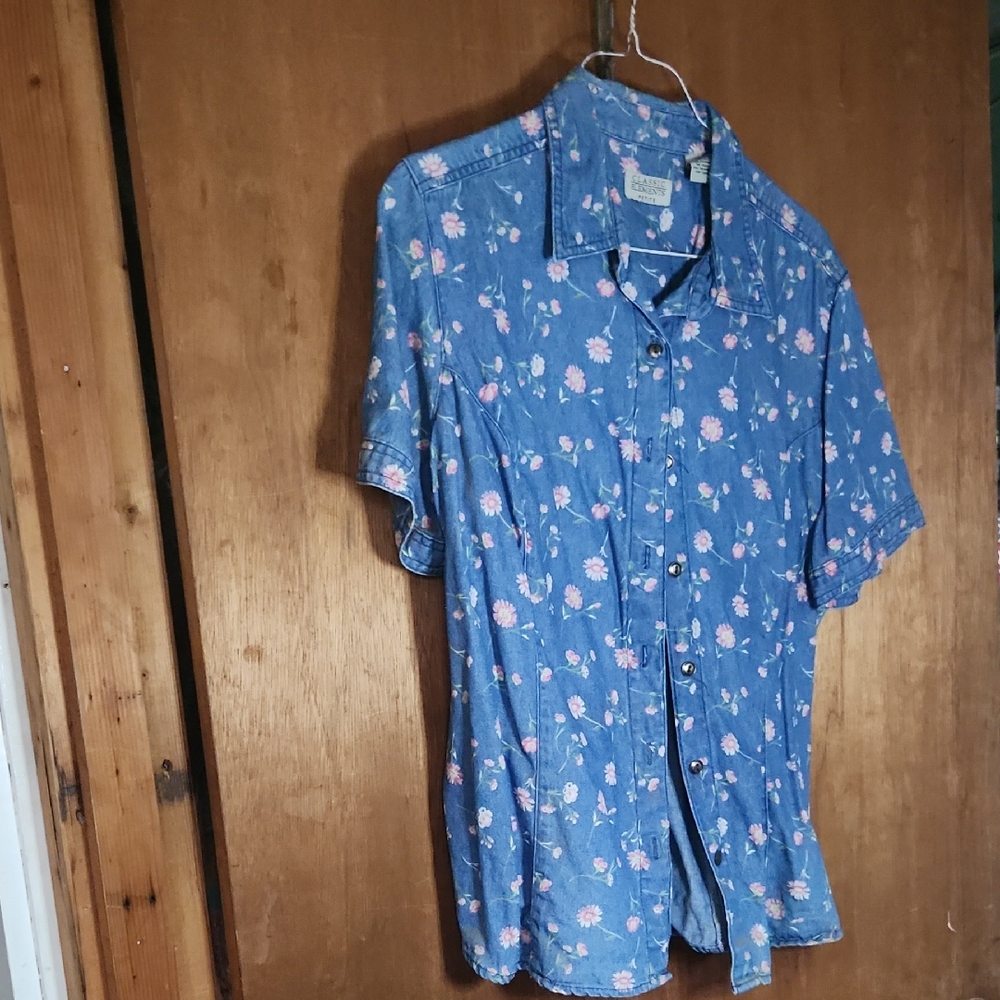 Eddie Bauer Blue Floral Casual Shirt